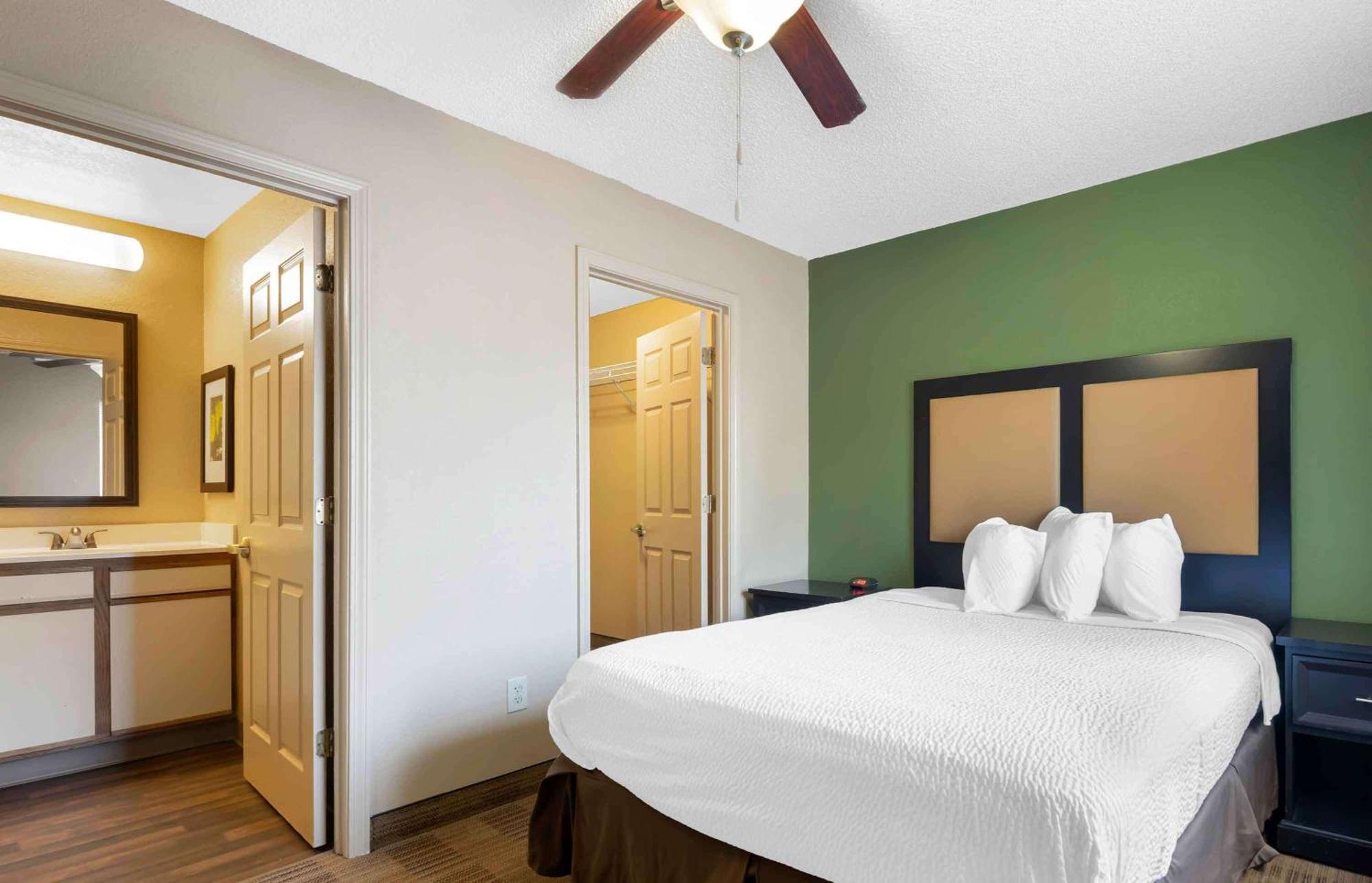 Extended Stay America Select Suites - Jacksonville Salisbury Rd Southpoint Екстериор снимка