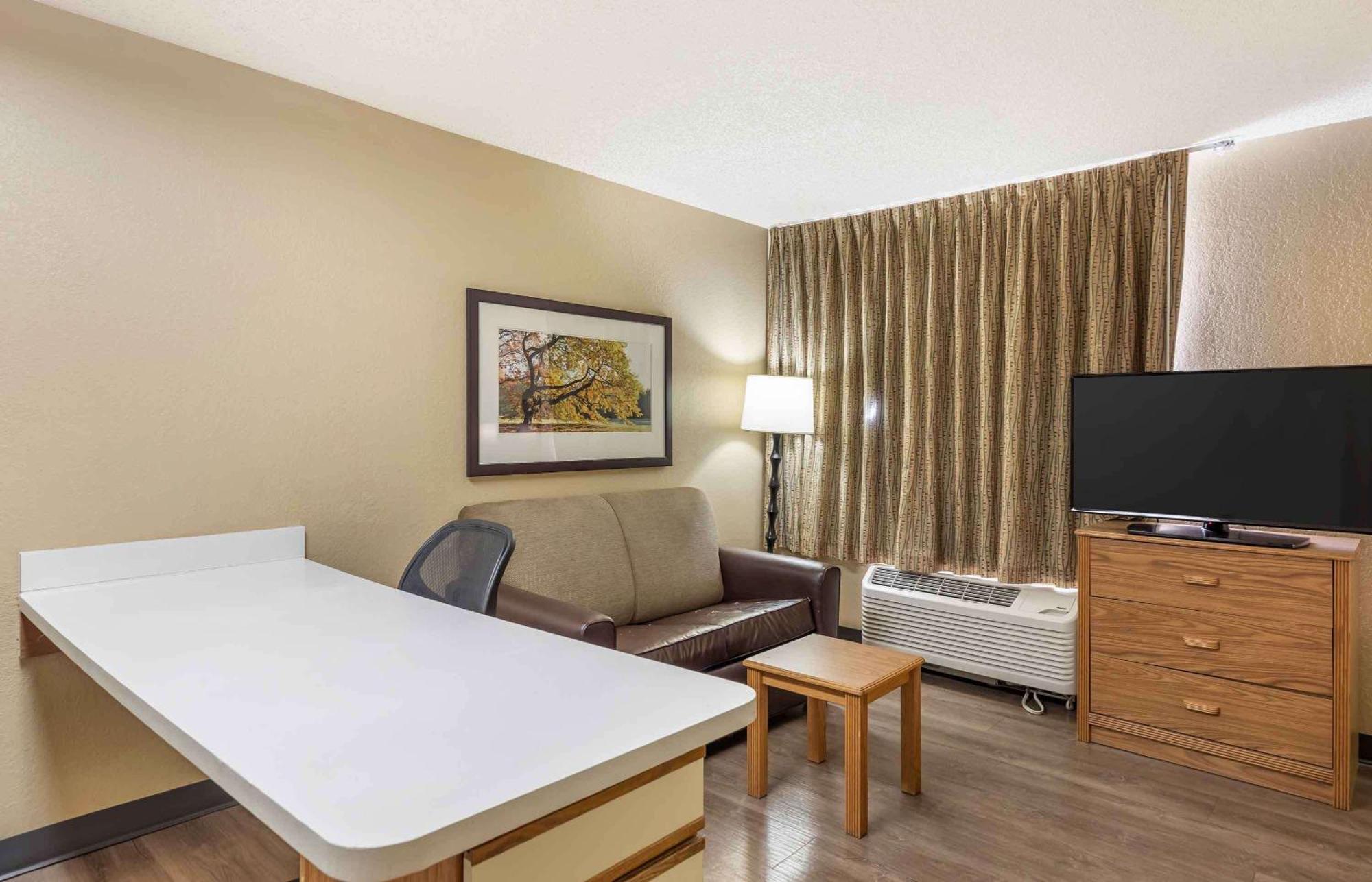 Extended Stay America Select Suites - Jacksonville Salisbury Rd Southpoint Екстериор снимка