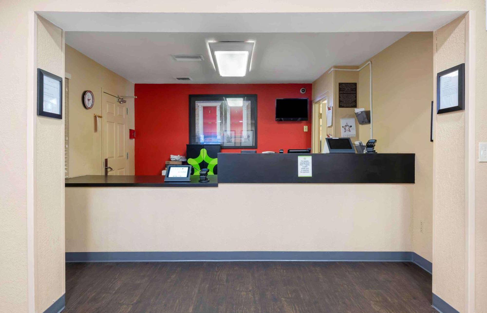 Extended Stay America Select Suites - Jacksonville Salisbury Rd Southpoint Екстериор снимка